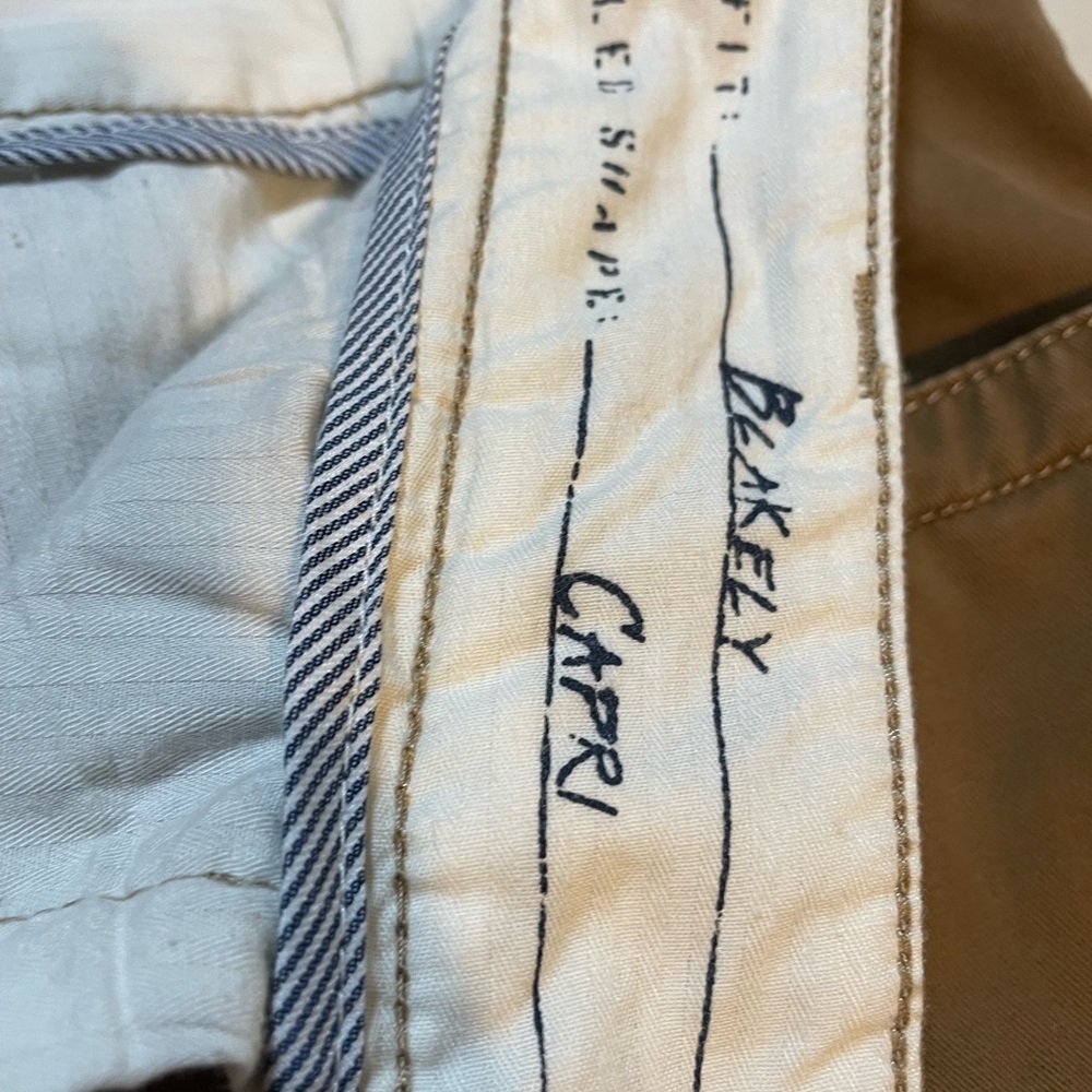 Eddie Bauer dark tan khaki ‘Blakely’ capri pants plus sz 20W - Picture 9 of 13